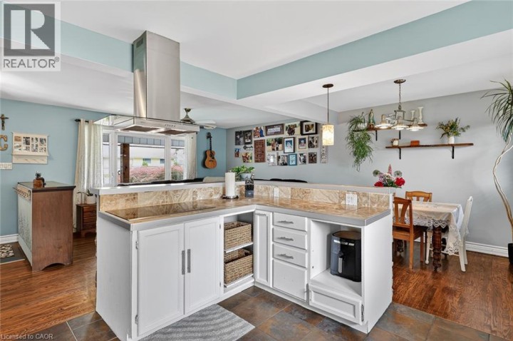 Photo 15 at 78 Lyndale Crescent, Woodstock - North, Woodstock