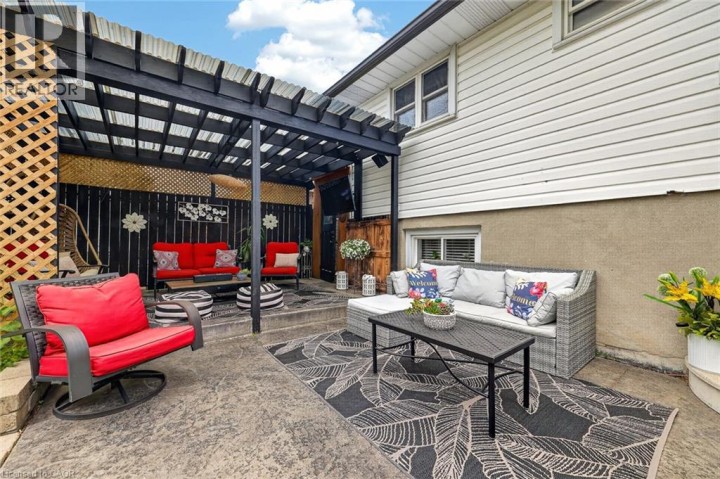 Photo 42 at 78 Lyndale Crescent, Woodstock - North, Woodstock