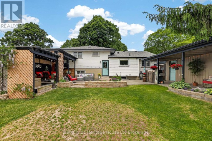 Photo 35 at 78 Lyndale Crescent, Woodstock - North, Woodstock
