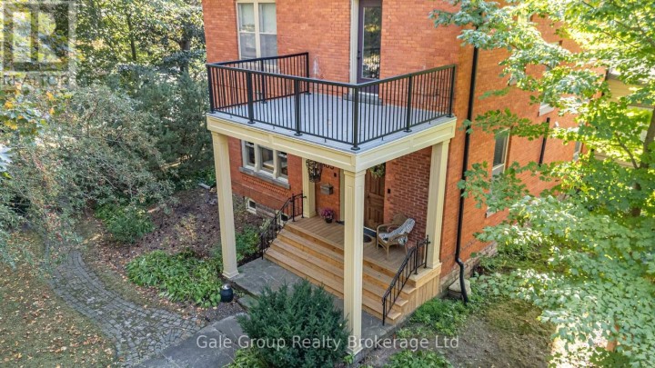 Photo 16 at 105 Vansittart Avenue, Woodstock - North, Woodstock