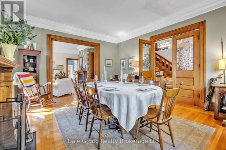 Photo 23 at 105 Vansittart Avenue, Woodstock - North, Woodstock