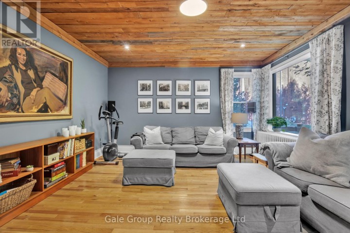 Photo 25 at 105 Vansittart Avenue, Woodstock - North, Woodstock