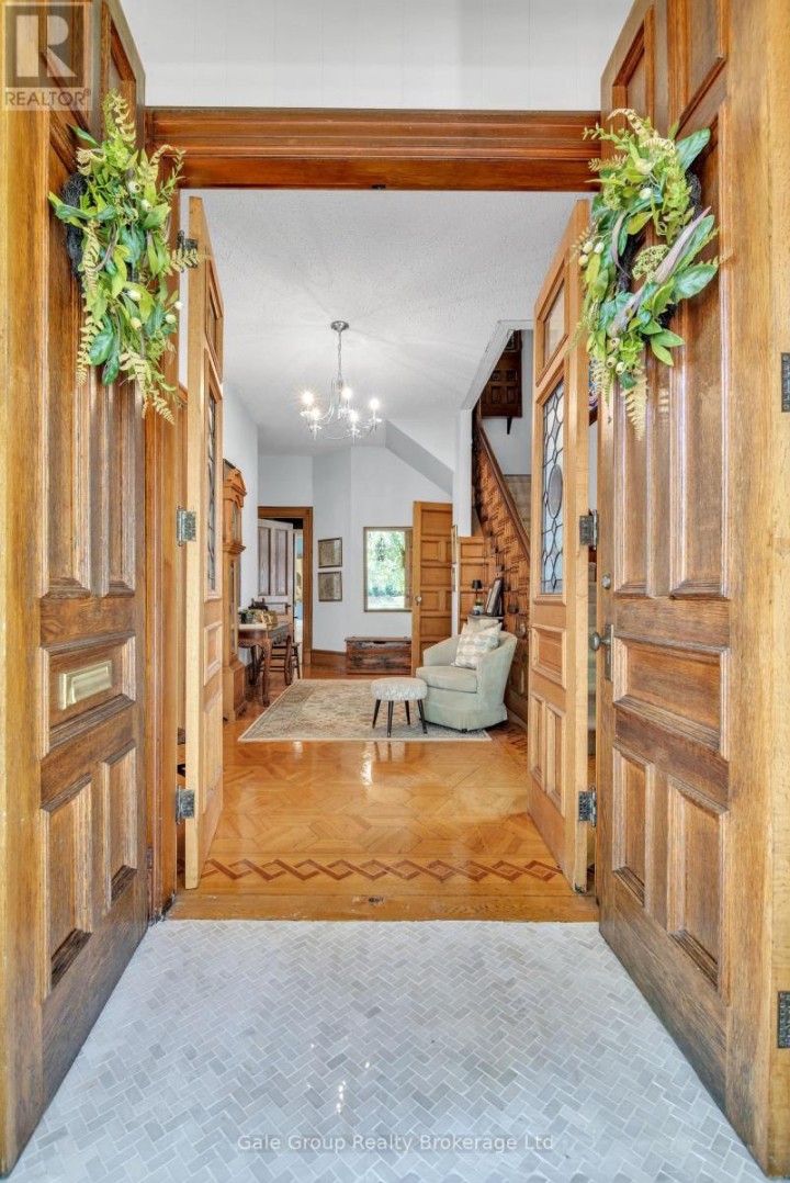 Photo 30 at 105 Vansittart Avenue, Woodstock - North, Woodstock