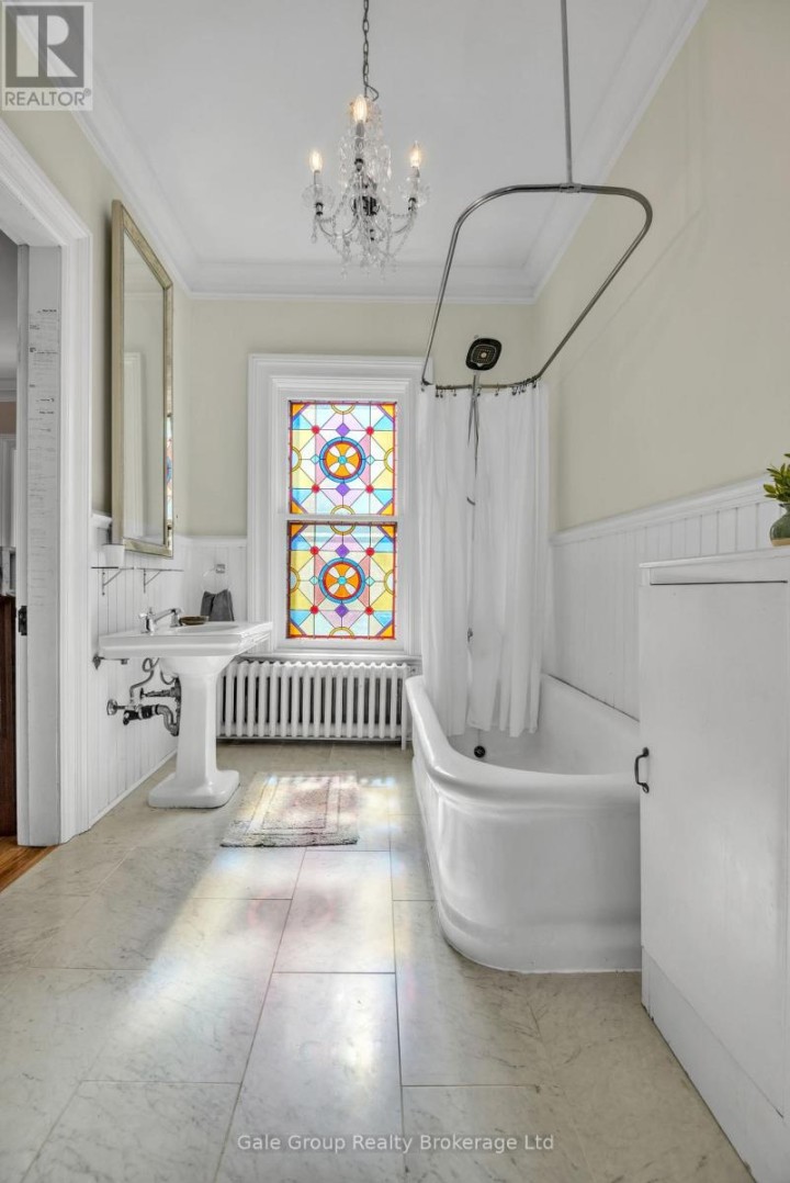 Photo 35 at 105 Vansittart Avenue, Woodstock - North, Woodstock