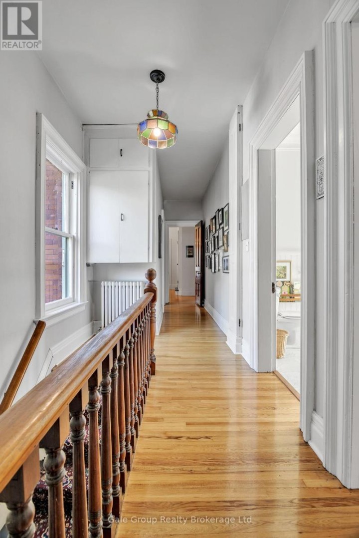 Photo 36 at 105 Vansittart Avenue, Woodstock - North, Woodstock