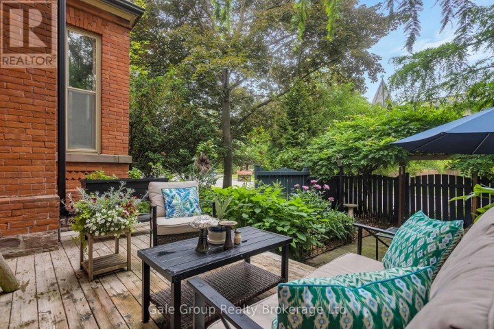 Photo 6 at 105 Vansittart Avenue, Woodstock - North, Woodstock