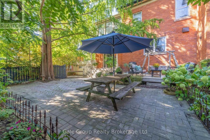 Photo 8 at 105 Vansittart Avenue, Woodstock - North, Woodstock