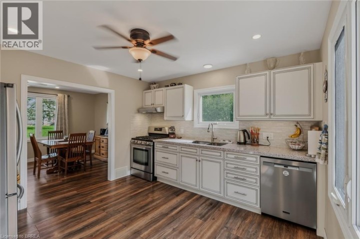 Photo 17 at 46 Clara Crescent, Echo Place, Brantford