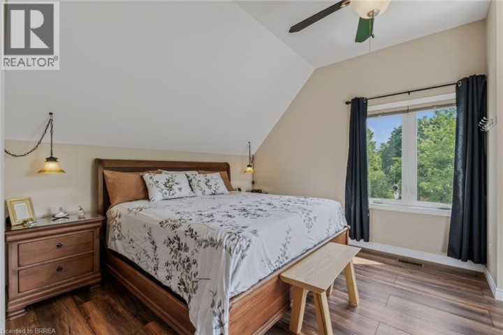 Photo 33 at 46 Clara Crescent, Echo Place, Brantford