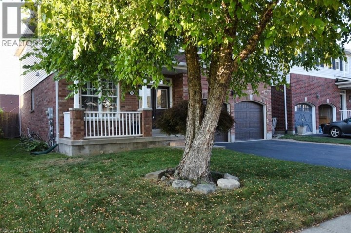 Photo 3 at 188 Hunter Way, Empire, Brantford