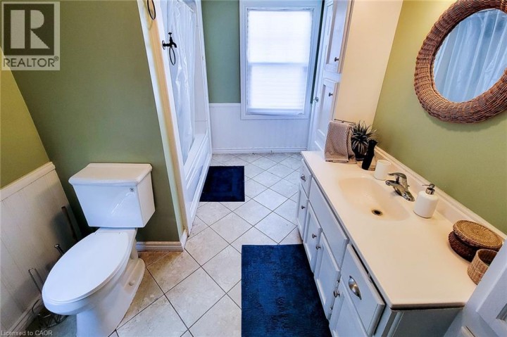 Photo 23 at 54 Eighth Avenue, Eagle Place East, Brantford