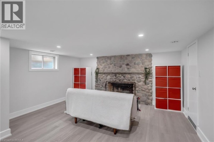 Photo 32 at 11 Tutela Heights Road, Tutela Heights, Brantford