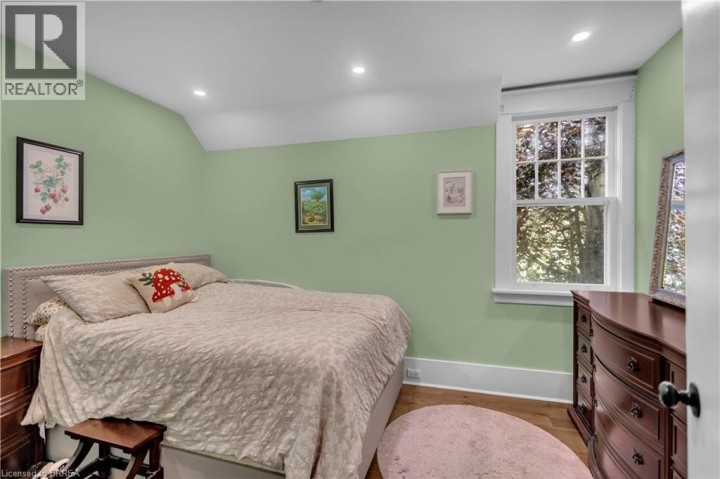 Photo 26 at 11 Tutela Heights Road, Tutela Heights, Brantford