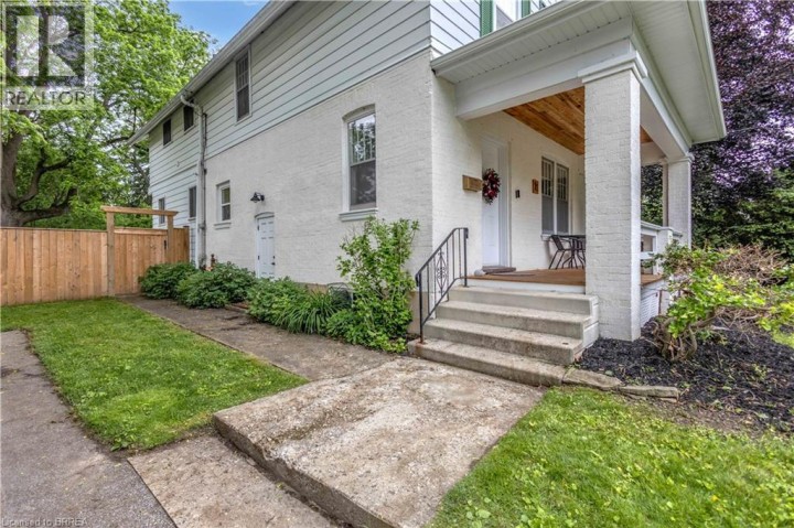 Photo 5 at 11 Tutela Heights Road, Tutela Heights, Brantford