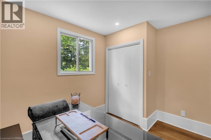 Photo 29 at 11 Tutela Heights Road, Tutela Heights, Brantford