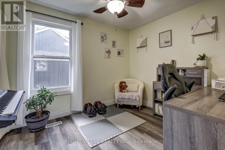 Photo 18 at 136 King Street, Tillsonburg