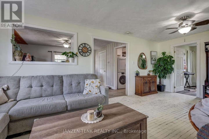 Photo 9 at 136 King Street, Tillsonburg