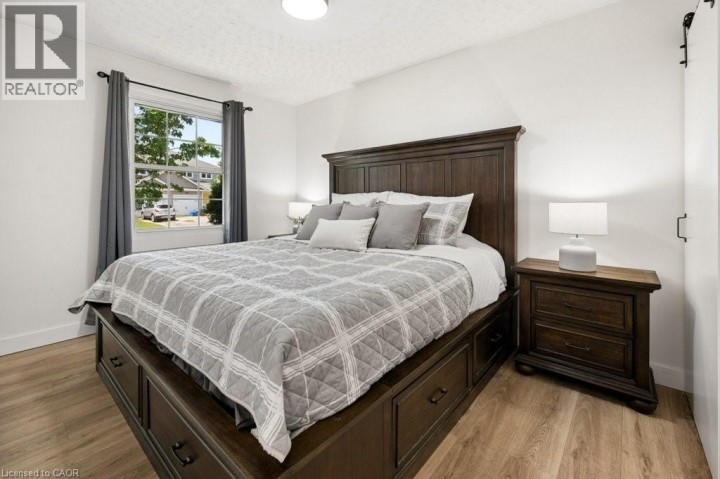 Photo 11 at 161 East Park Drive, Woodstock - South, Woodstock