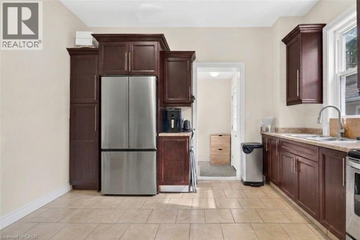Photo 7 at 221 Grand River Avenue, Holmedale, Brantford