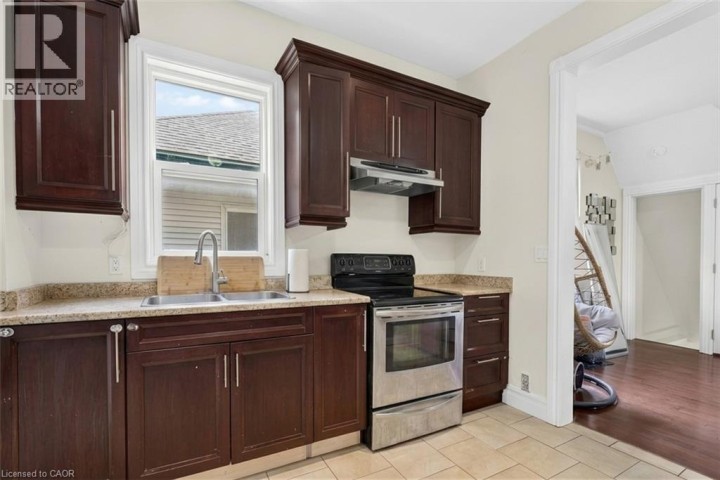 Photo 8 at 221 Grand River Avenue, Holmedale, Brantford