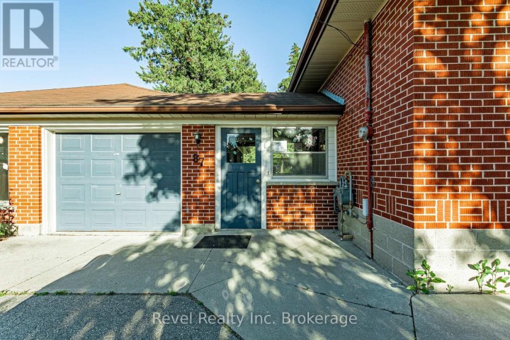 Photo 4 at 87 Blandford Street, Innerkip, Woodstock