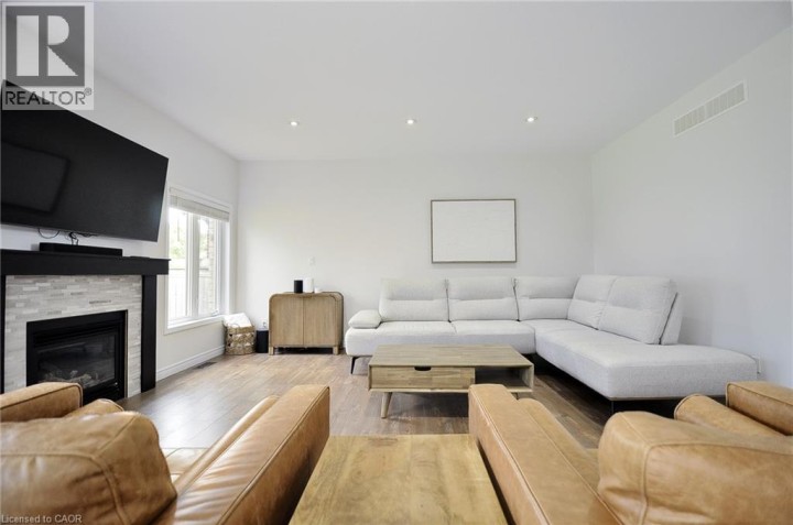 Photo 7 at 133 Grandville Circle, Innerkip (Victoria Park), Woodstock