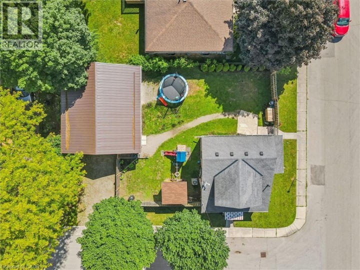 Photo 1 at 8 Cross Street, Innerkip (Victoria Park), Woodstock