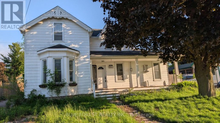 Photo 2 at 662 Frances Street, Woodstock - South, Woodstock