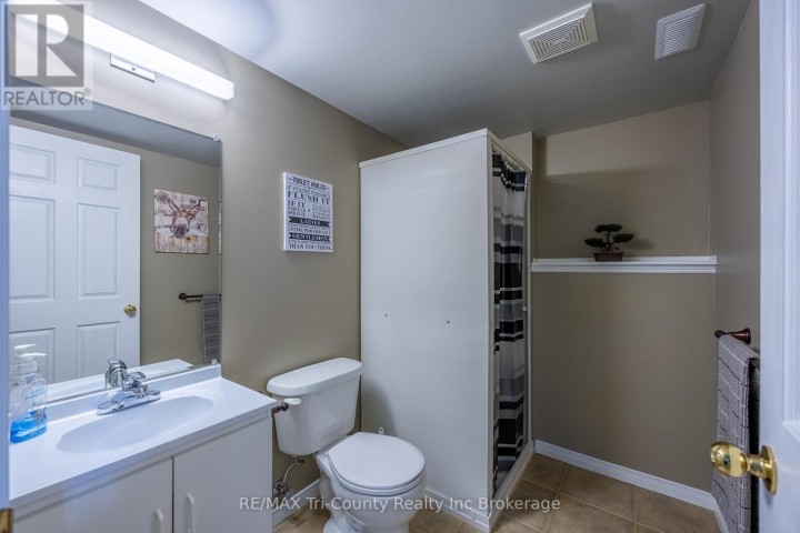 Photo 18 at 23 Magnolia Drive, Tillsonburg