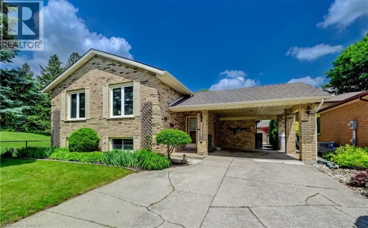 Photo 2 at 180 Balmoral Drive, Mayfair, Brantford