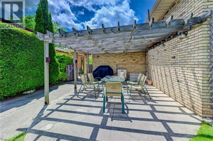 Photo 35 at 180 Balmoral Drive, Mayfair, Brantford