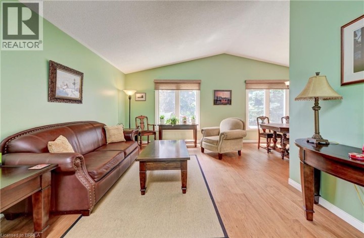 Photo 6 at 180 Balmoral Drive, Mayfair, Brantford