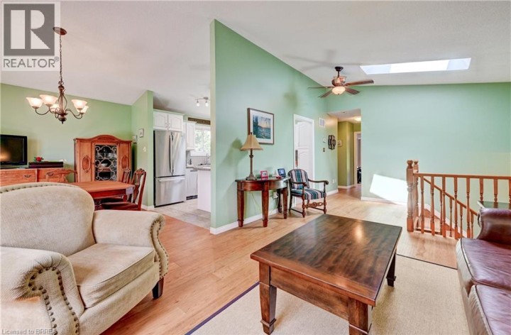 Photo 9 at 180 Balmoral Drive, Mayfair, Brantford