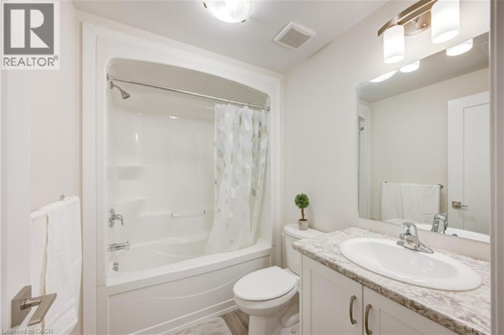 Photo 31 at 4 Braun Avenue, Tillsonburg