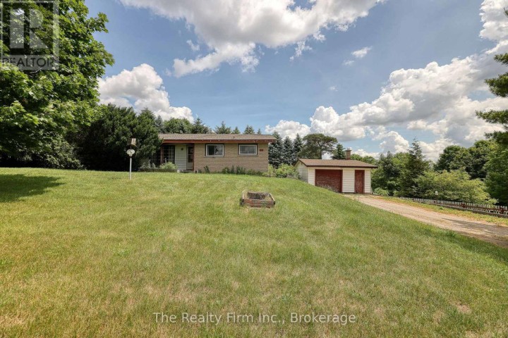 Photo 1 at 18 E Embro Street, Beachville, Ingersoll