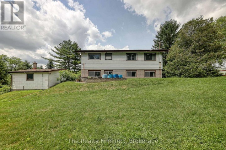 Photo 11 at 18 E Embro Street, Beachville, Ingersoll