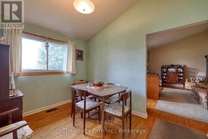 Photo 14 at 18 E Embro Street, Beachville, Ingersoll