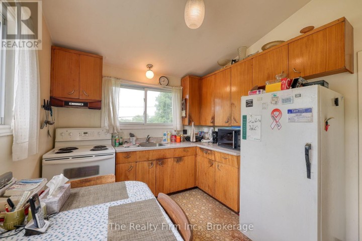 Photo 24 at 18 E Embro Street, Beachville, Ingersoll