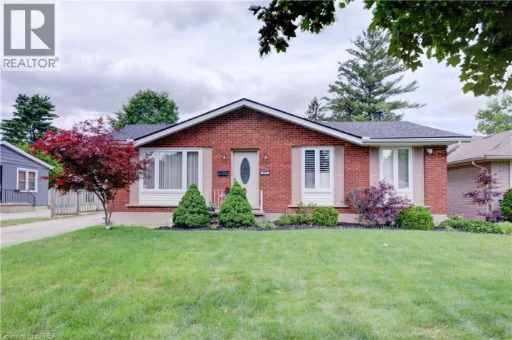 Photo 1 at 83 Evelyn Street, Fairview / Greenbrier, Brantford