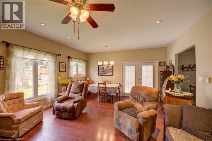 Photo 17 at 83 Evelyn Street, Fairview / Greenbrier, Brantford