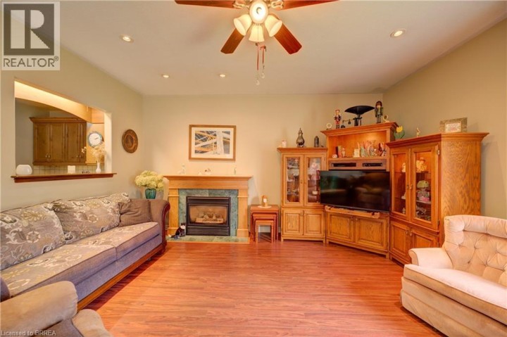 Photo 18 at 83 Evelyn Street, Fairview / Greenbrier, Brantford