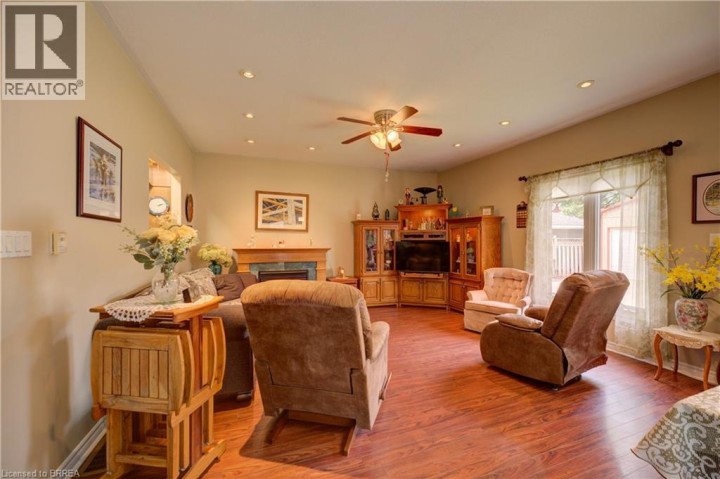 Photo 19 at 83 Evelyn Street, Fairview / Greenbrier, Brantford