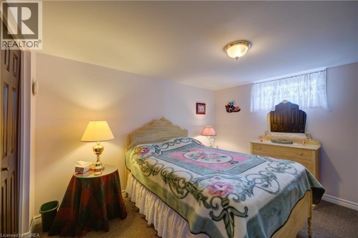 Photo 23 at 83 Evelyn Street, Fairview / Greenbrier, Brantford