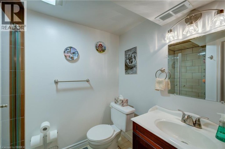 Photo 26 at 83 Evelyn Street, Fairview / Greenbrier, Brantford