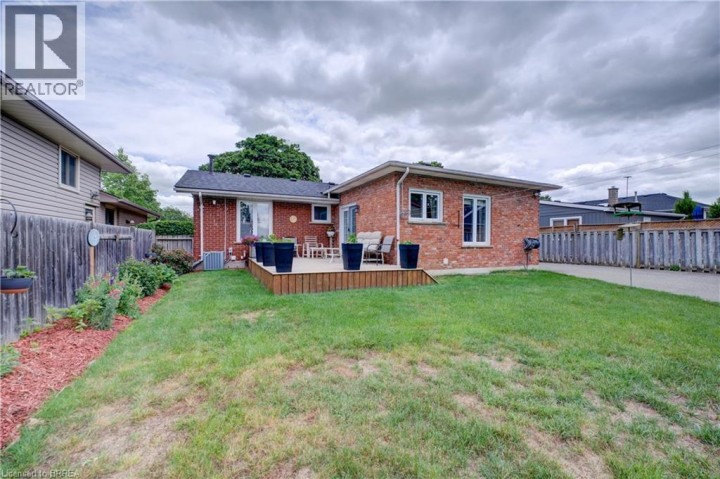 Photo 35 at 83 Evelyn Street, Fairview / Greenbrier, Brantford