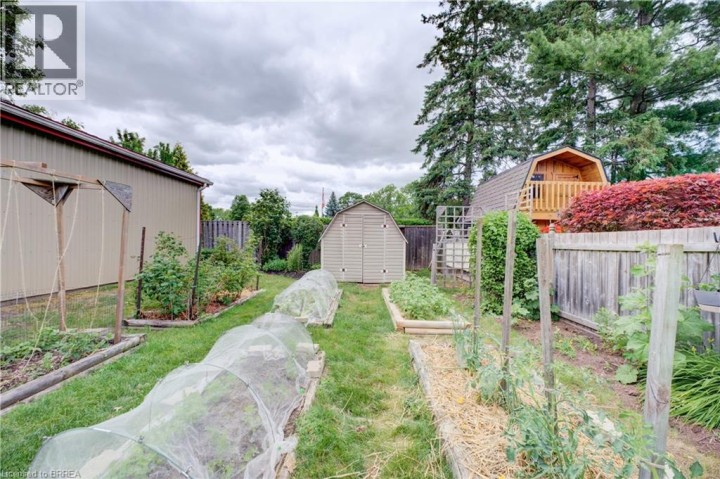 Photo 44 at 83 Evelyn Street, Fairview / Greenbrier, Brantford
