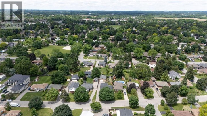 Photo 5 at 83 Evelyn Street, Fairview / Greenbrier, Brantford