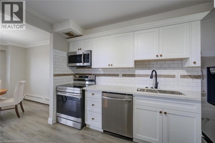 Photo 3 at 909 - 640 West Street, Brier Park, Brantford
