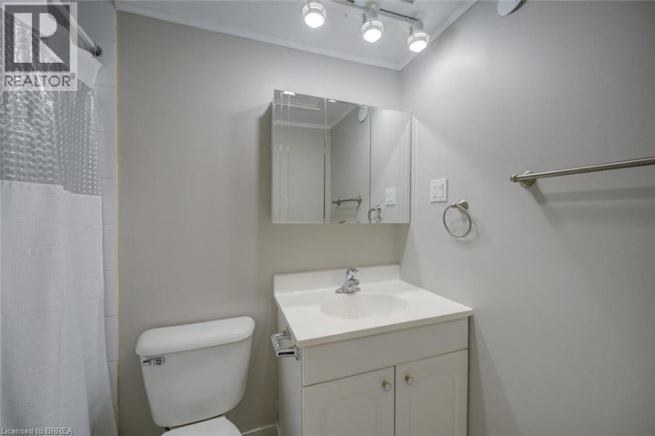 Photo 11 at 909 - 640 West Street, Brier Park, Brantford