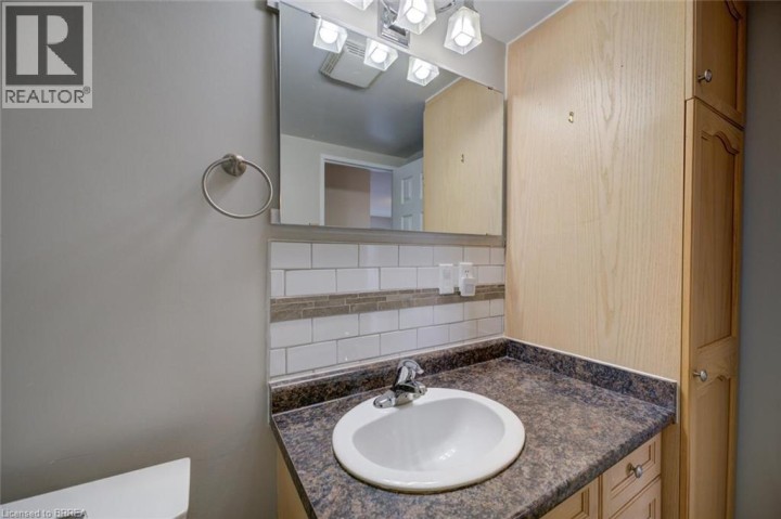 Photo 45 at 909 - 640 West Street, Brier Park, Brantford